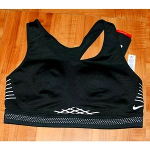 NIKE PRO FIERCE REFLECTIVE WOMEN'S SPORTS BRA - WOMEN'S SIZE MEDIUM